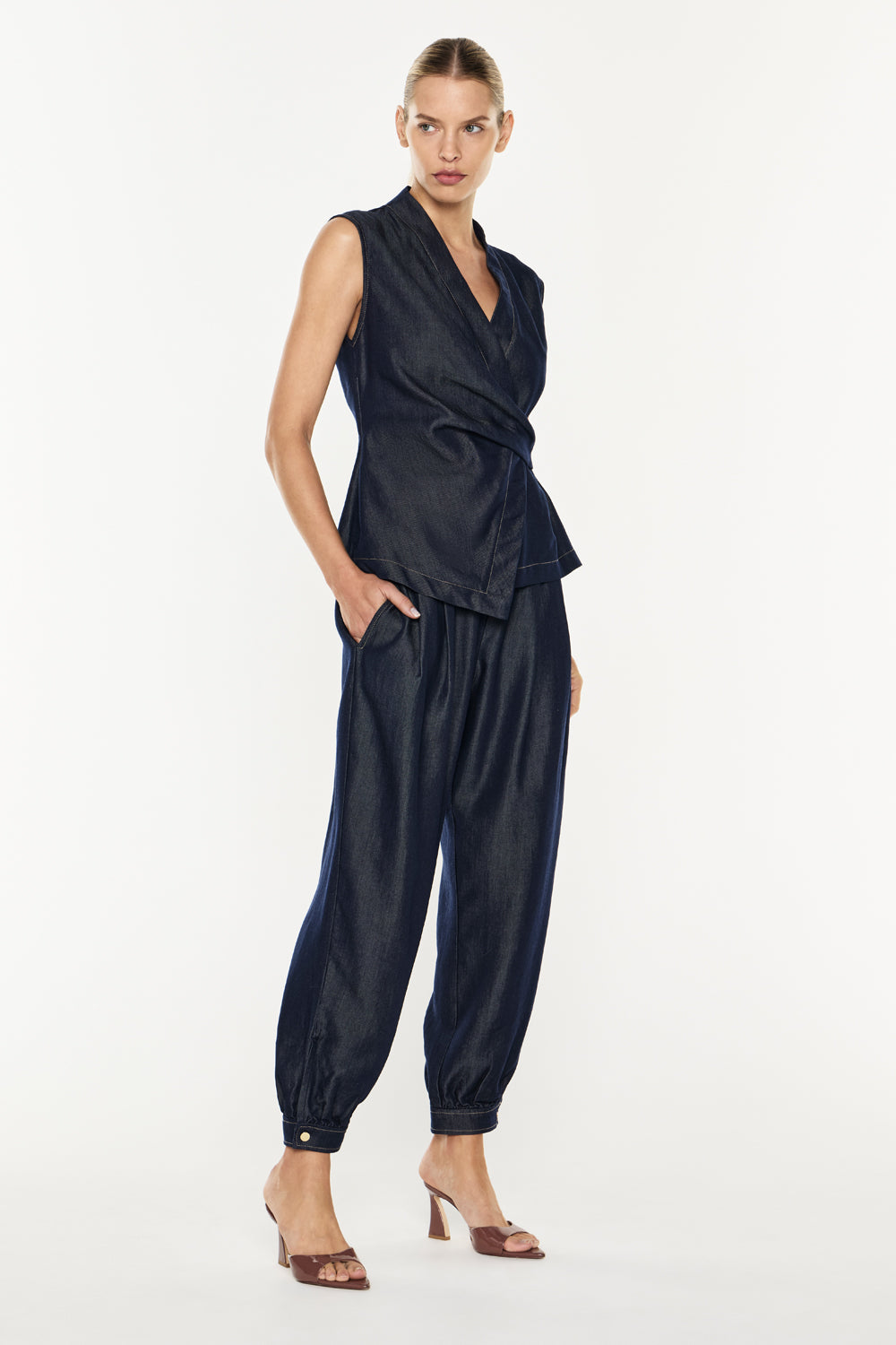 Quiet Command Balloon Pant
